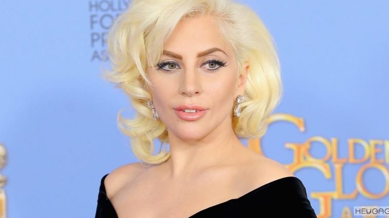 Леди Гага шокировала крайне необычным нарядом (ФОТО)