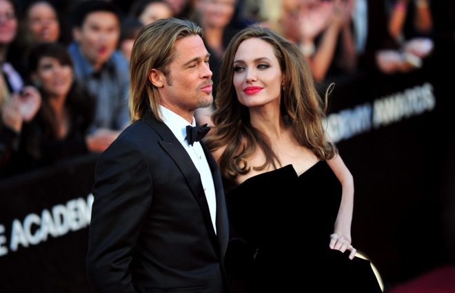 Вот в чем дело: Анджелина Джоли ушла от Брэда Питта в миллионера (фото)